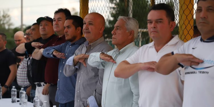 Presente ISDE en inauguración de la Liga de Softbol de Eldorado