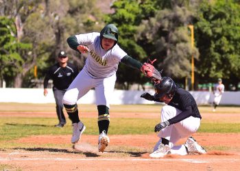 LANZA LESLIE GÁMEZ JOYA DE PITCHEO EN LOS ZONALES