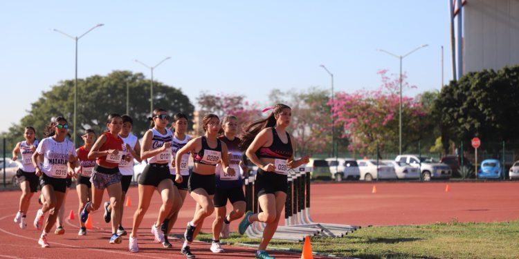 DOMINA MAZATLÁN PRIMER DÍA DE ACTIVIDAD DEL ATLETISMO