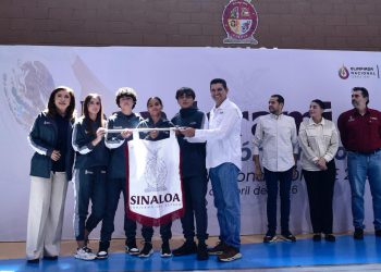 ABANDERAN A DELEGACIÓN SINALOENSE RUMBO A LA OLIMPIADA NACIONAL CONADE 2026