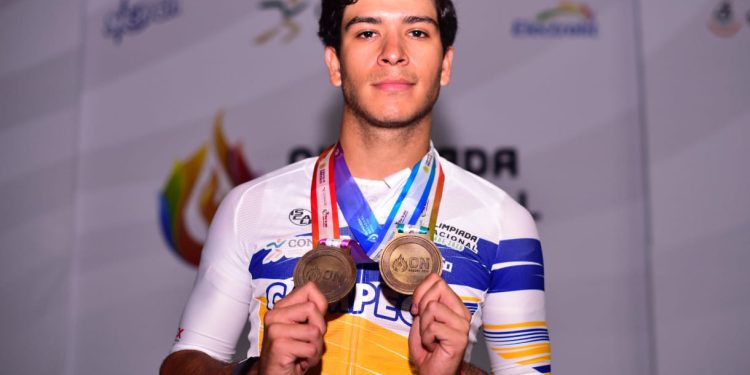 JESÚS JARED ZAMUDIO VALDÉZ CON PAR DE OROS, LA GRAN FIGURA DE SINALOA EN LA SEGUNDA JORNADA DE OLIMPIADA NACIONAL CONADE 2026.