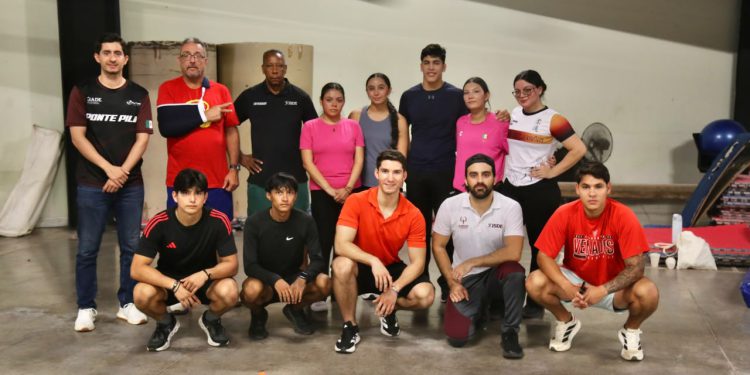 ENTRENADORES DEL PROGRAMA DE INICIACIÓN SE CAPACITAN DE CARA AL NUEVO CICLO DEPORTIVO